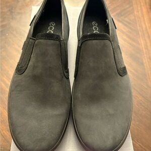 NWT Ecco Soft 7 Tred Men (size 10-10.5 )